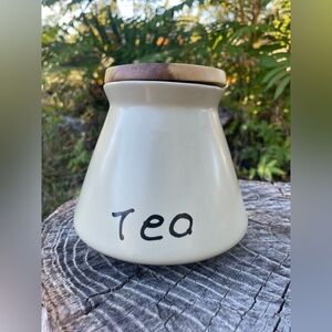 Ceramic Tea Canister with Lid - Cream